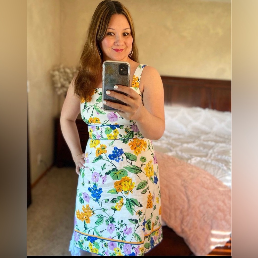 Ann Taylor floral dress 🤍💛
